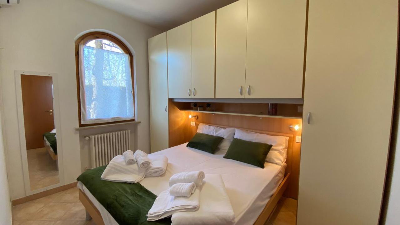 Вилла House Dogana Пескьера-дель-Гарда Экстерьер фото
